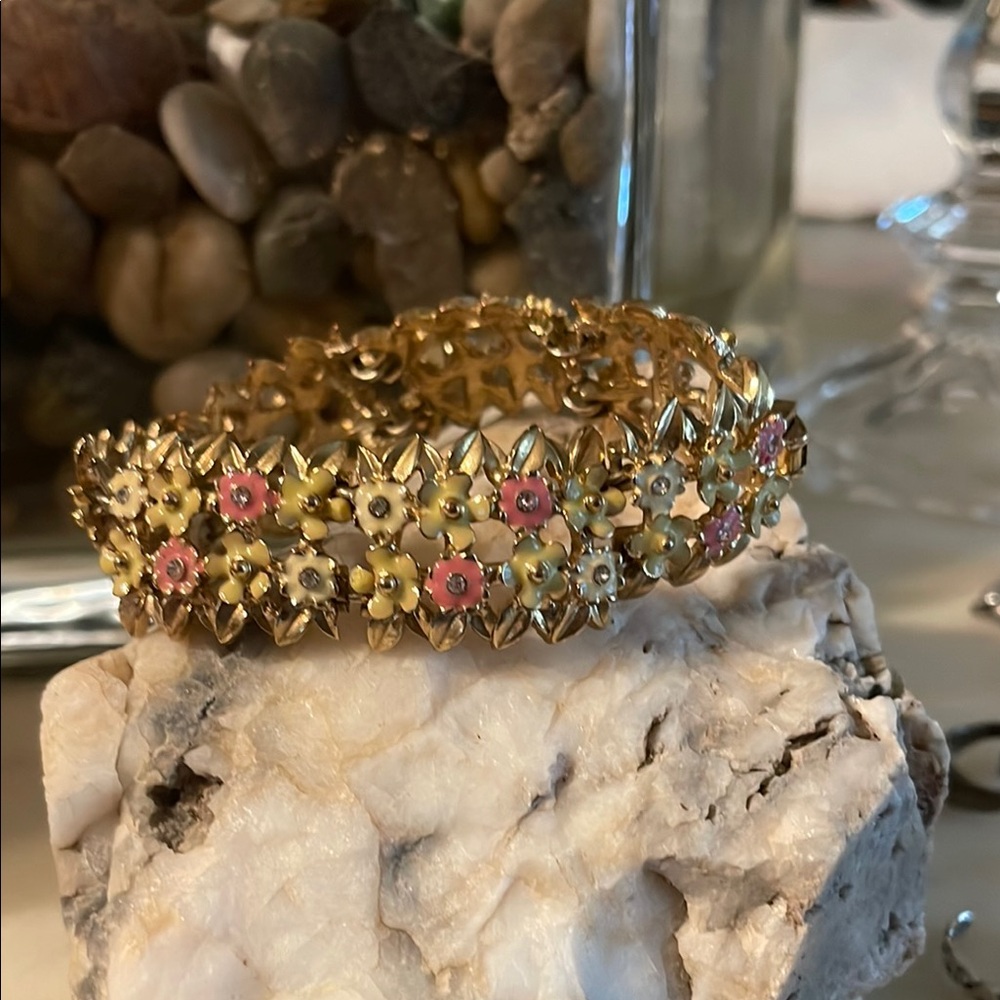 Monet Gold and Pink Filigree Bracelet